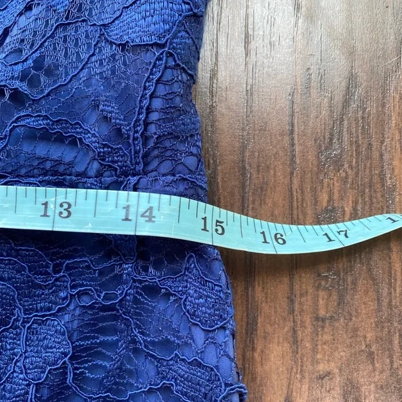 NWT’s Gal Meets Glam Women’s Eve Blue Lace Short Sleeve Ruffle Hem Dress size 8 - Picture 15 of 16